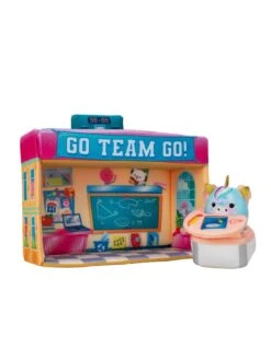 Squishmallows Squishville Academy Deluxe Play Scene -Squishmallows VEYMS SQ3 0000000099 N A SLd